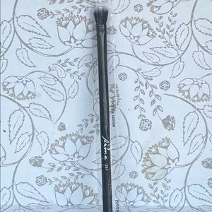 New Firma Beauty 201 Eye Shadow Tall Blend…